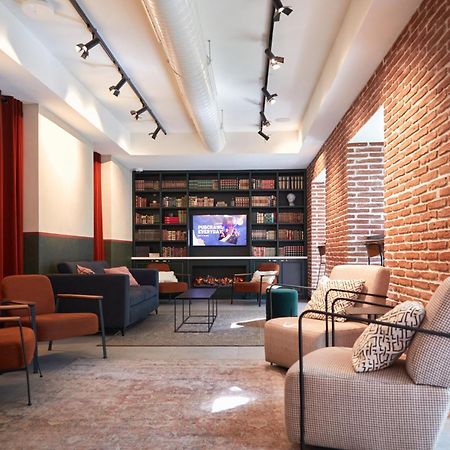Latroupe Prado Hostel Madrid Eksteriør bilde