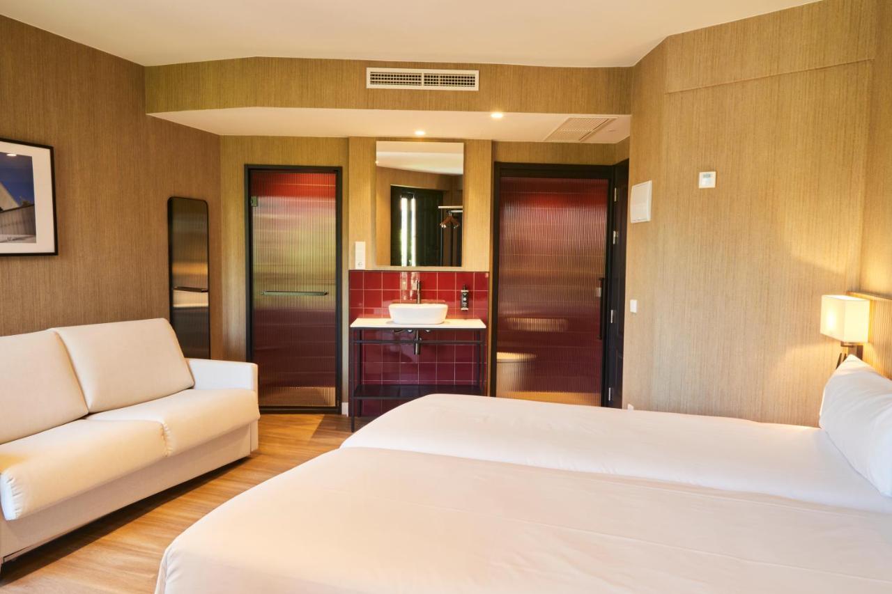 Latroupe Prado Hostel Madrid Eksteriør bilde