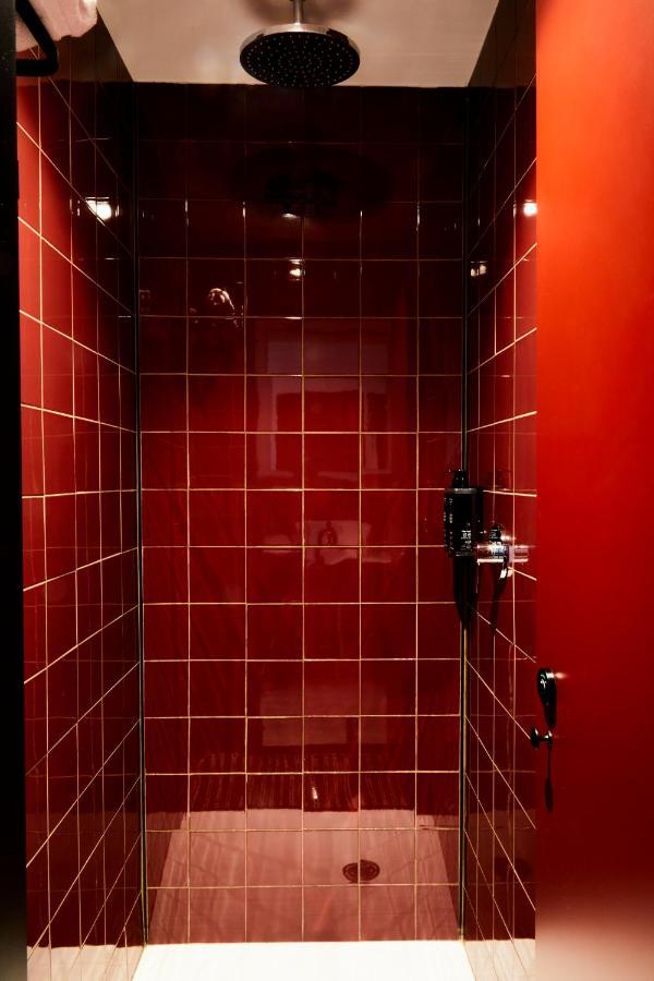 Latroupe Prado Hostel Madrid Eksteriør bilde