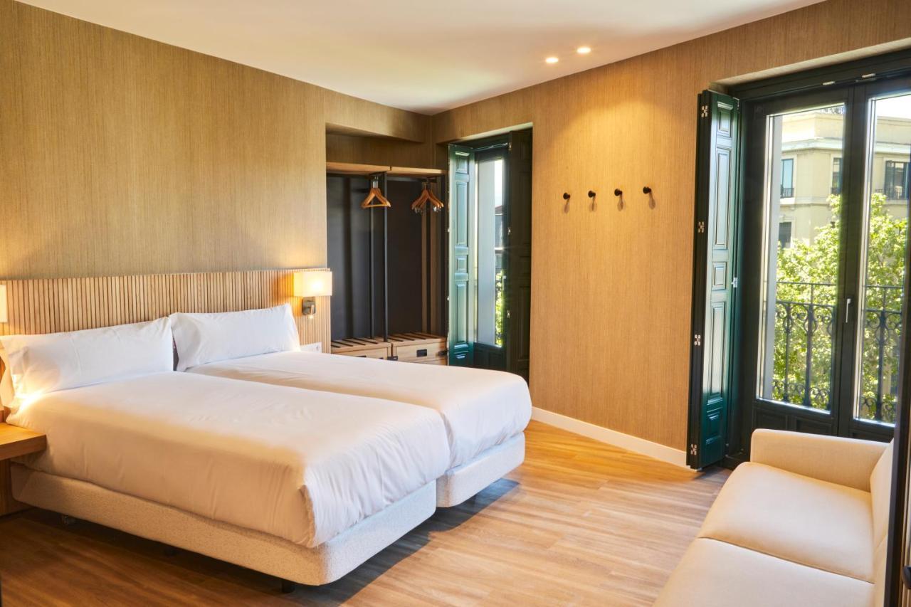 Latroupe Prado Hostel Madrid Eksteriør bilde