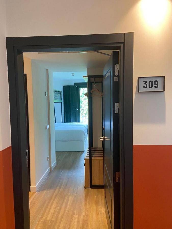 Latroupe Prado Hostel Madrid Eksteriør bilde