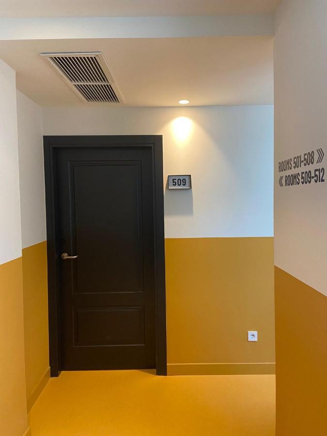 Latroupe Prado Hostel Madrid Eksteriør bilde