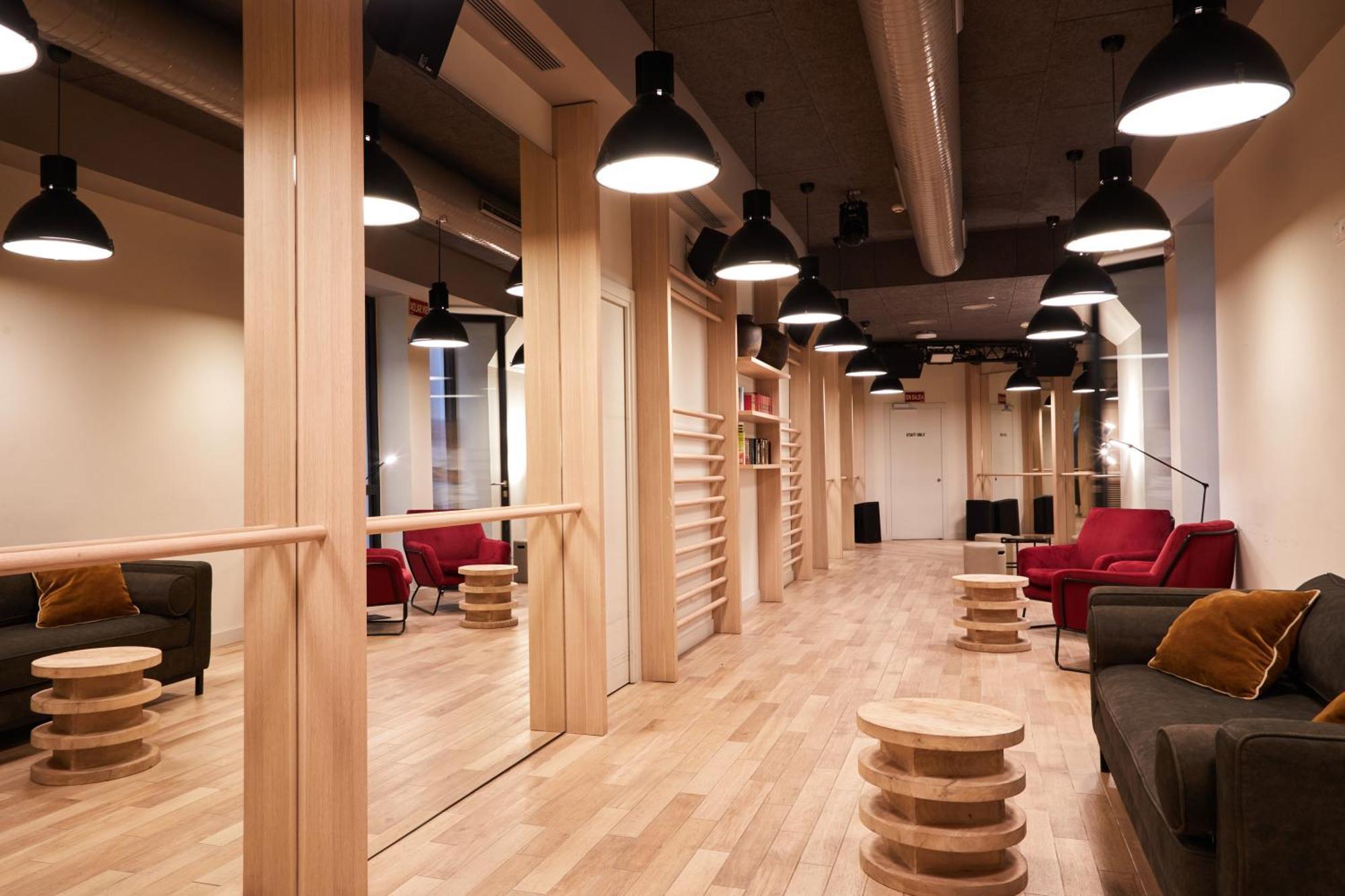 Latroupe Prado Hostel Madrid Eksteriør bilde