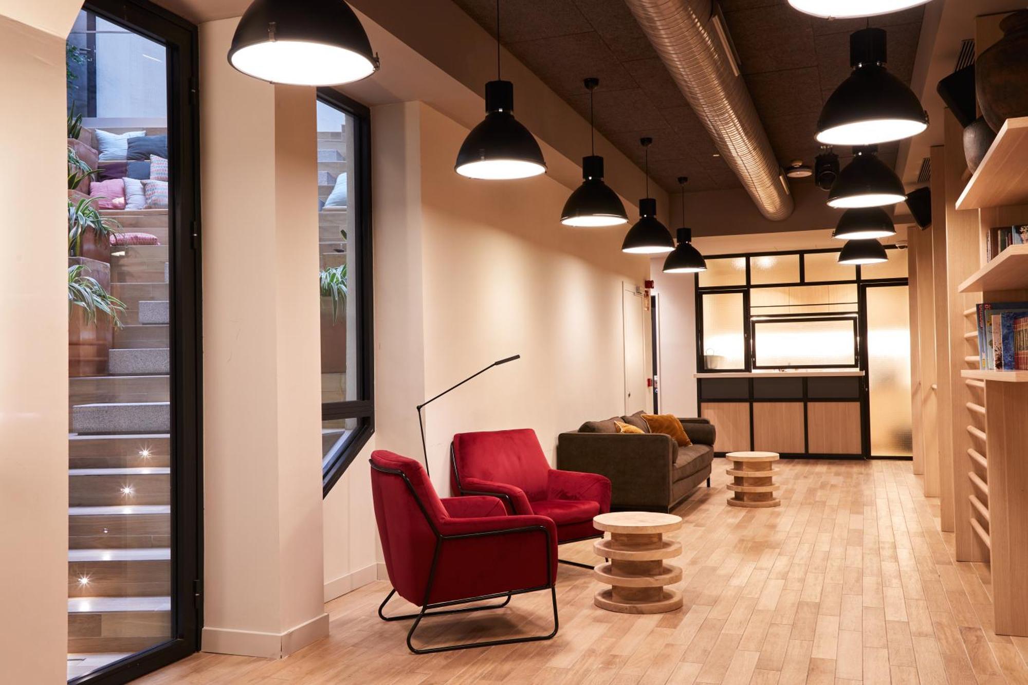 Latroupe Prado Hostel Madrid Eksteriør bilde